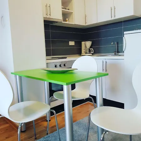Apartman Trere Apartment *